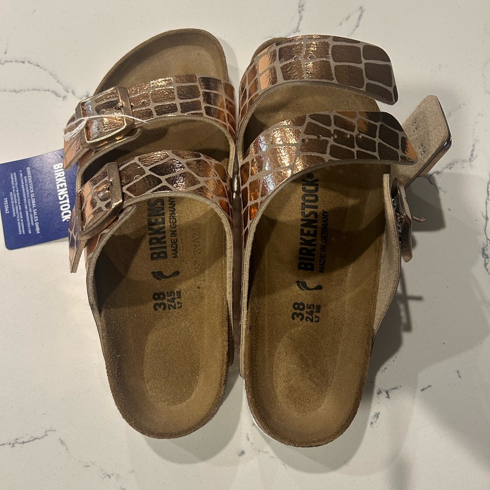 Birkenstock New Arizona Gator copper Gleam Two-Strap Comfort Sandals size 38